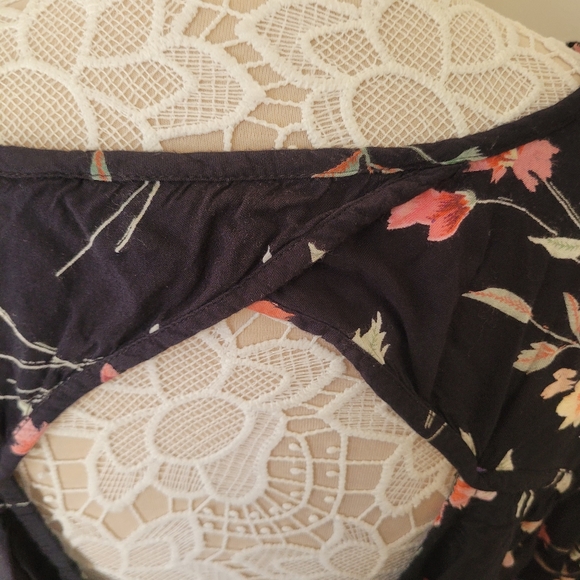 Floral dres- World Market with pocketw - Picture 5 of 6